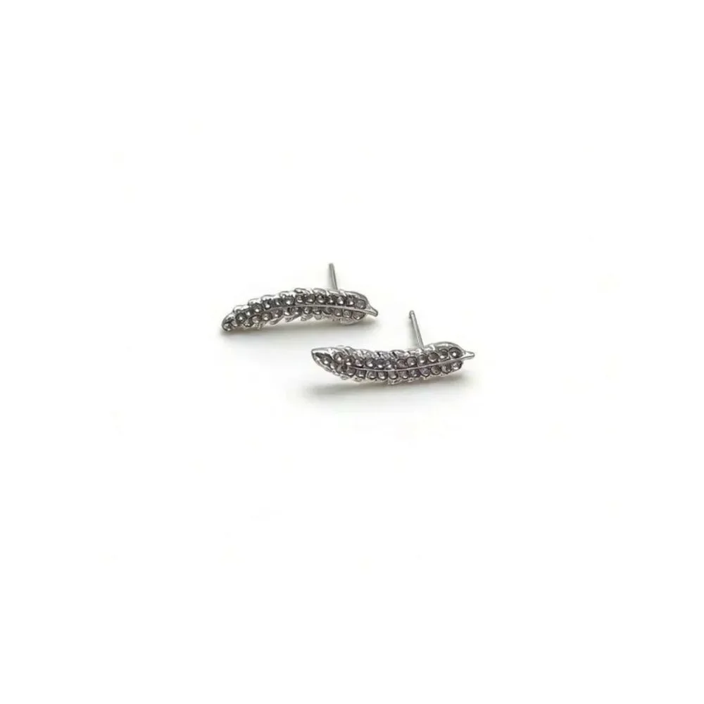 Feather Stud Earrings S1354
